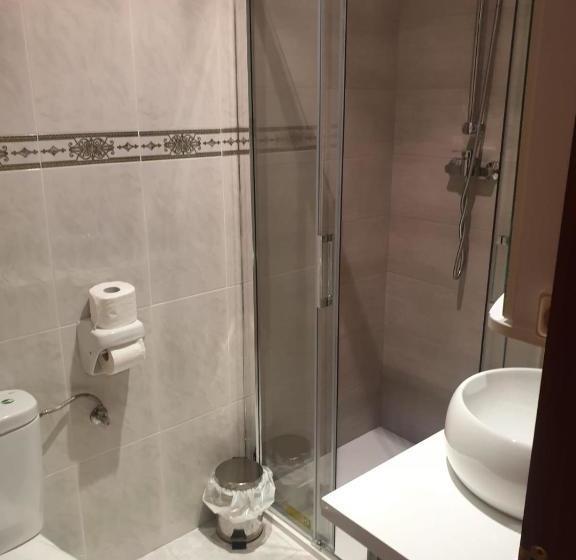 Majatalo El Bodegon De Luis