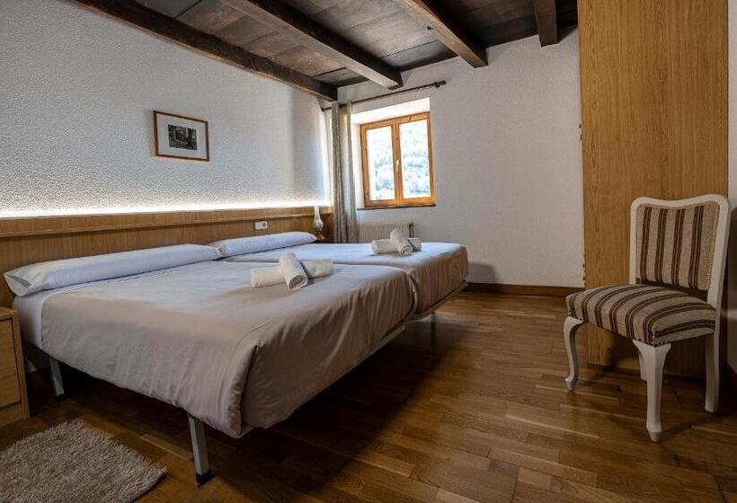 بنسيون Hostal Etxeberri