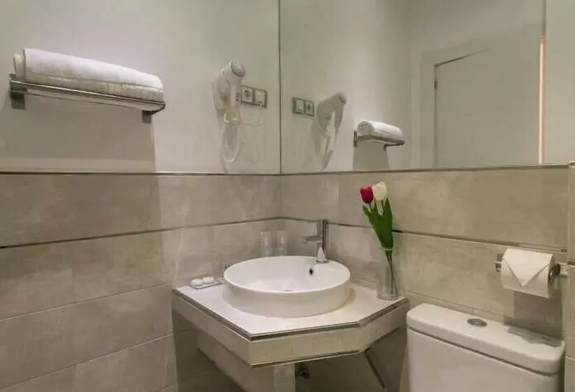 پانسیون Hostal Met Madrid