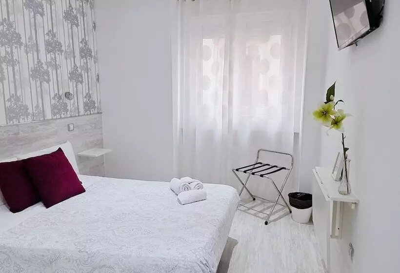 پانسیون Hostal Met Madrid