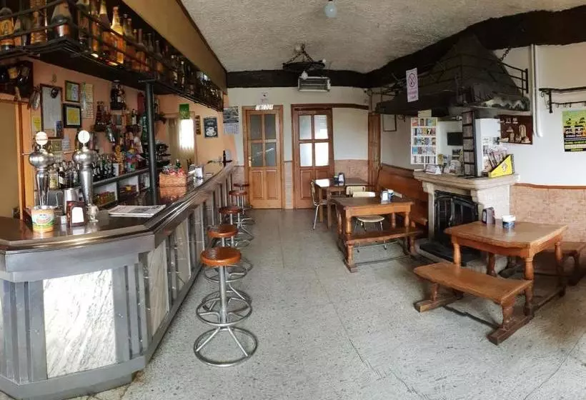 ペンション Hostal Santa Maria Do Poio