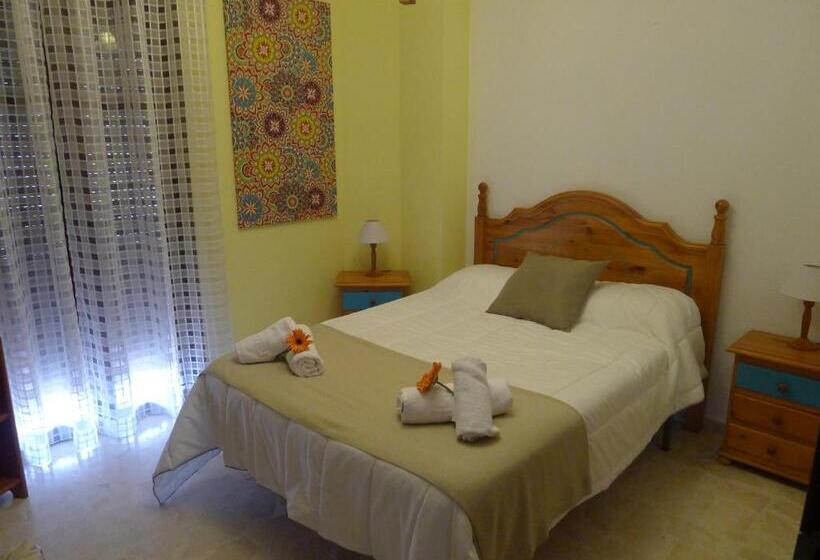 Pensionat Hostel Conil