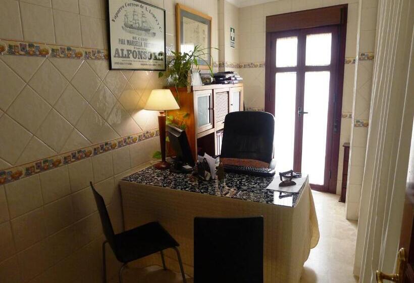 Pensionat Hostel Conil