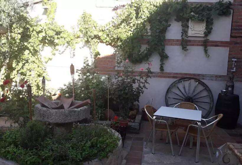 Retkeilymaja Casa Rural La Casa De Las Manuelas