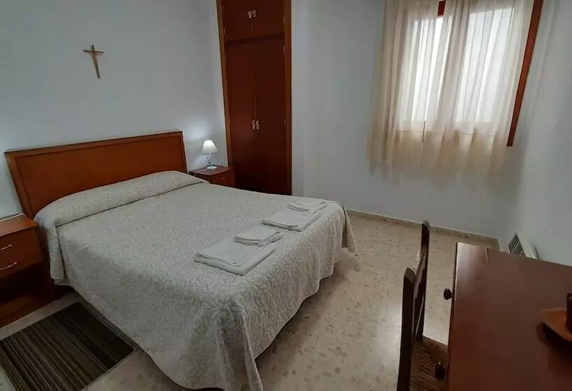 ユースホステル Convento Madre De Dios De Carmona
