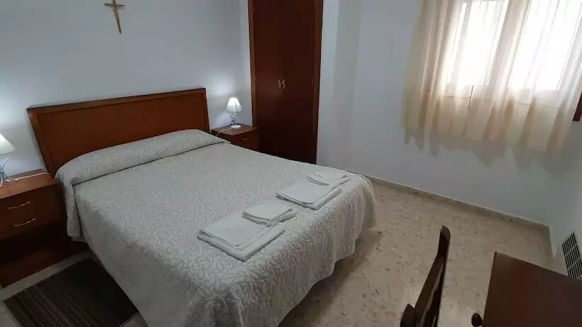 ユースホステル Convento Madre De Dios De Carmona