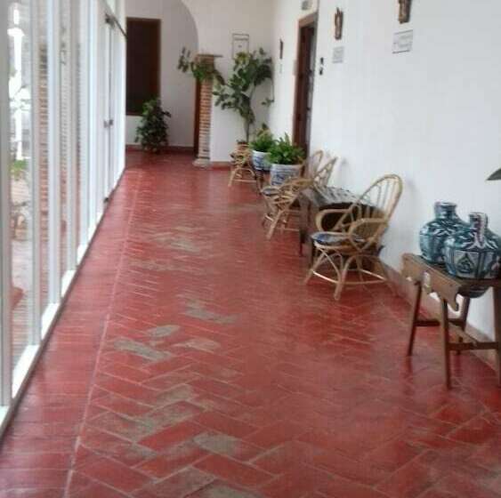 הוסטל Convento Madre De Dios De Carmona