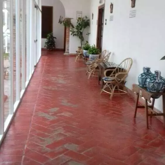 ユースホステル Convento Madre De Dios De Carmona