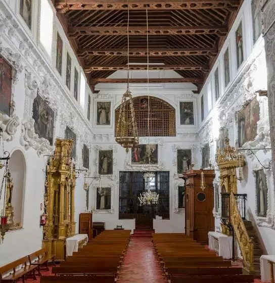ユースホステル Convento Madre De Dios De Carmona
