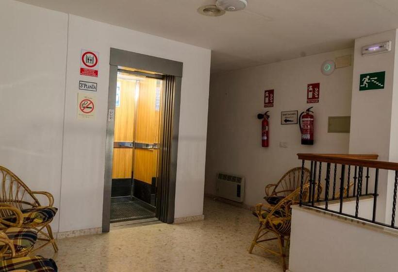 הוסטל Convento Madre De Dios De Carmona