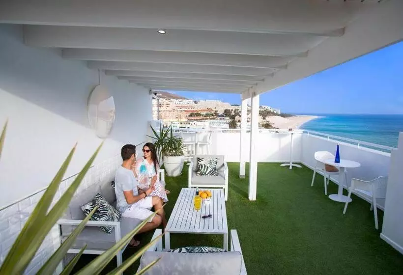 Altavista Apartahotel Adults Only Over 14