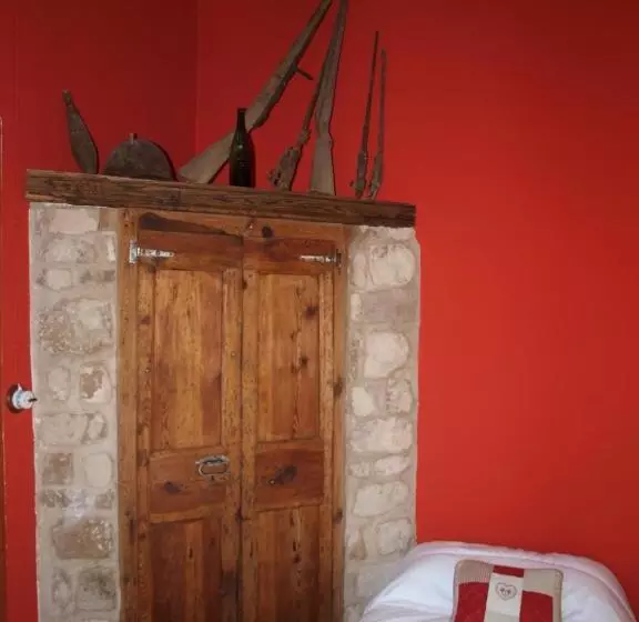 هتل Castell Palau De Torrebesses