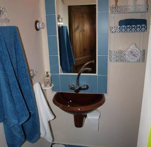 هتل Castell Palau De Torrebesses