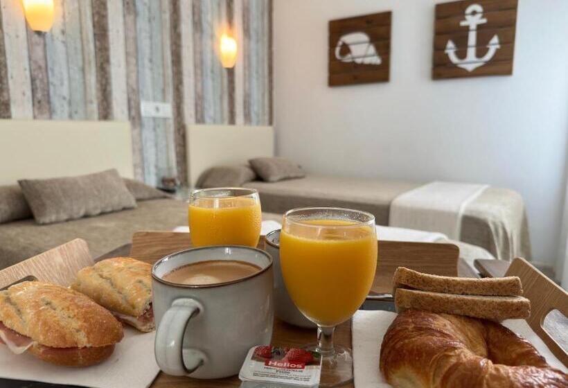 膳宿费 Hostal Del Mar