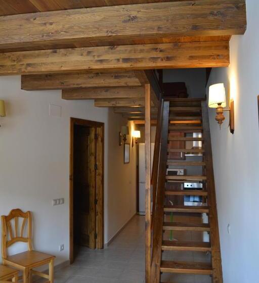 פנסיון Hostal La Muntanya