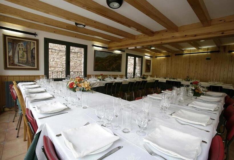 פנסיון Hostal La Muntanya