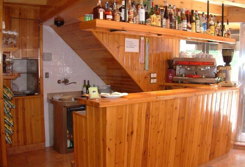 פנסיון Hostal La Muntanya