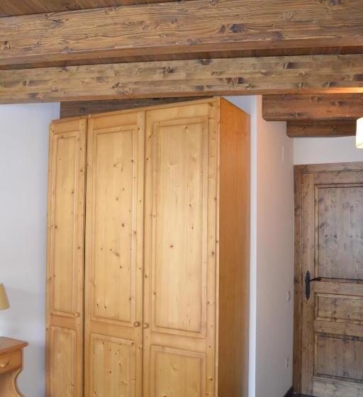 פנסיון Hostal La Muntanya