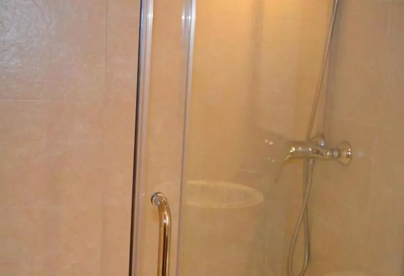 Majatalo Hostal La Muntanya