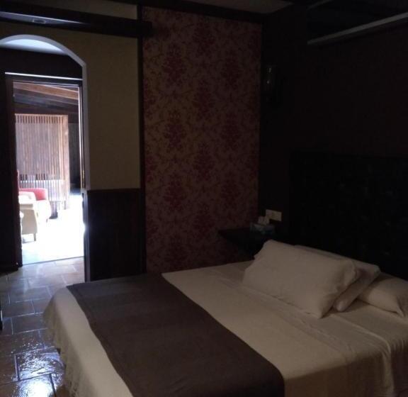 ペンション Hostal Medievo