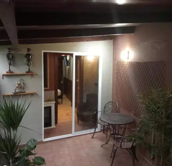 ペンション Hostal Medievo