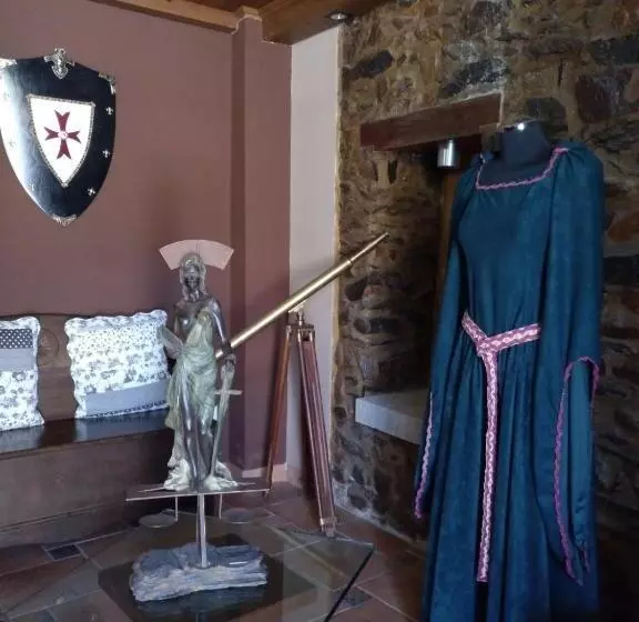 ペンション Hostal Medievo