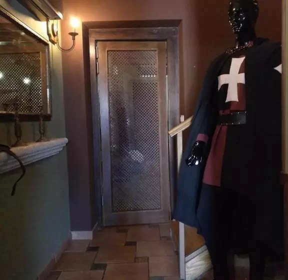 ペンション Hostal Medievo