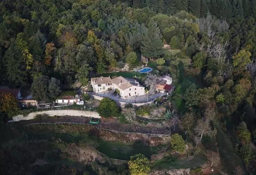 هتل Hostal Rural Masia El Buxaus Montseny