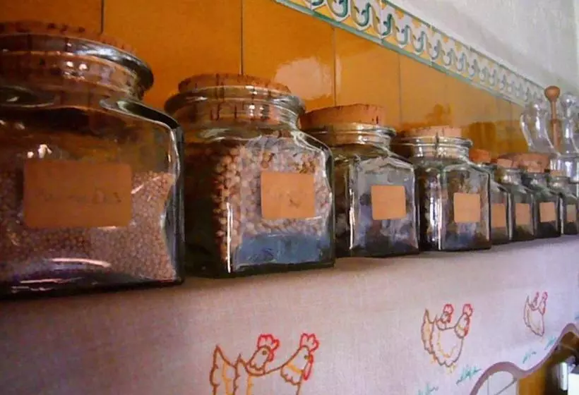 هتل Hostal Rural Masia El Buxaus Montseny