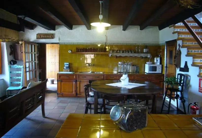 هتل Hostal Rural Masia El Buxaus Montseny