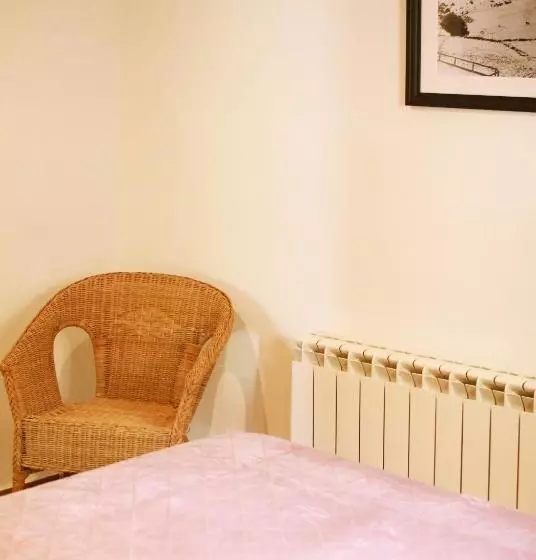 Majatalo El Celler De La Guàrdia