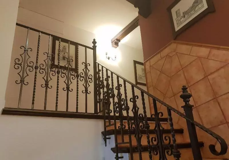 ペンション Hospedería Ana Pilar