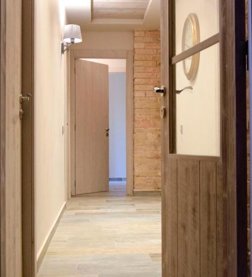 ペンション Hostal 1888