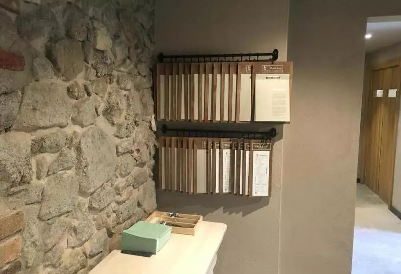 Majatalo Hostal 1888