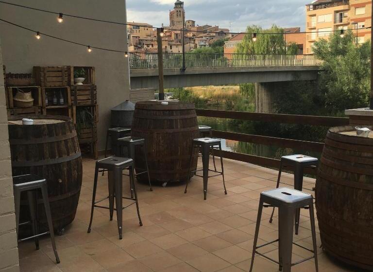 ペンション Hostal 1888