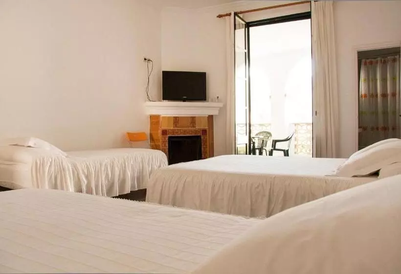 پانسیون Hostal La Florida