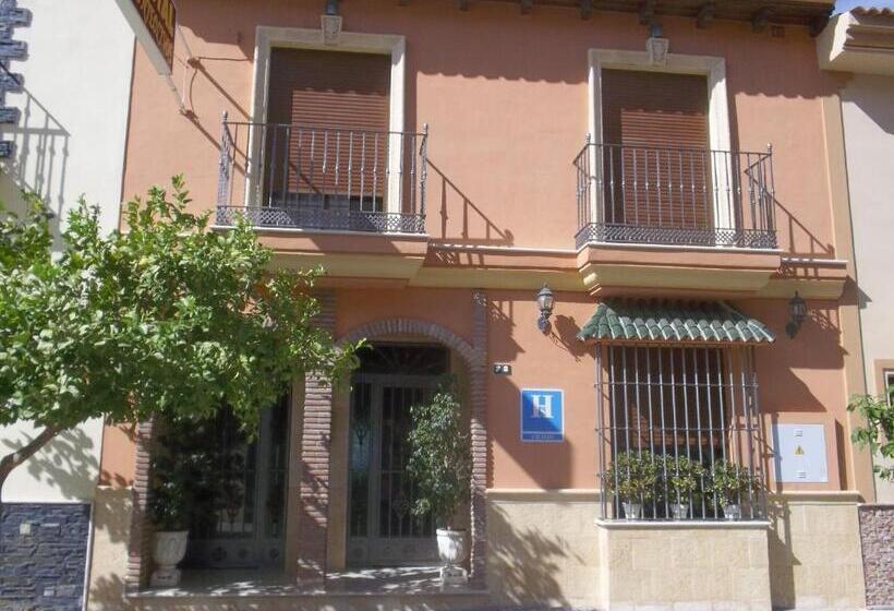 펜션 Hostal Monteolivos