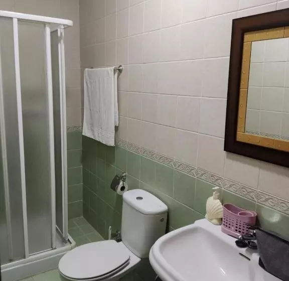 ペンション Hostal Monteolivos