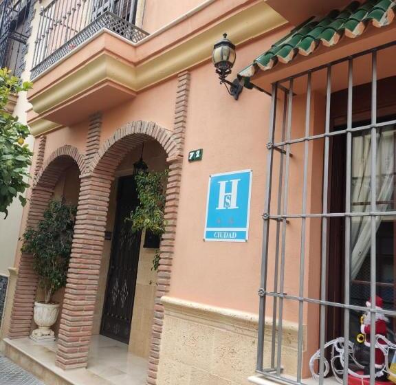 펜션 Hostal Monteolivos