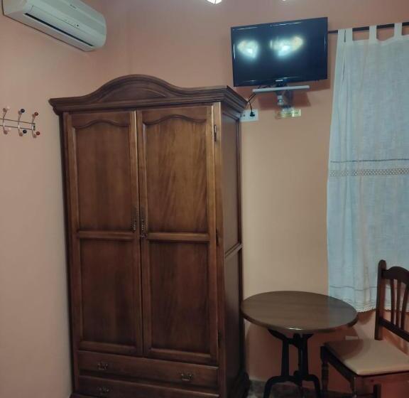 펜션 Hostal Monteolivos