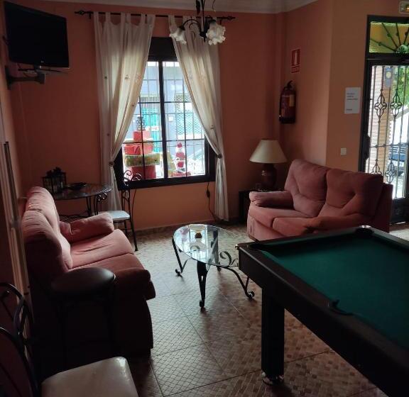 펜션 Hostal Monteolivos