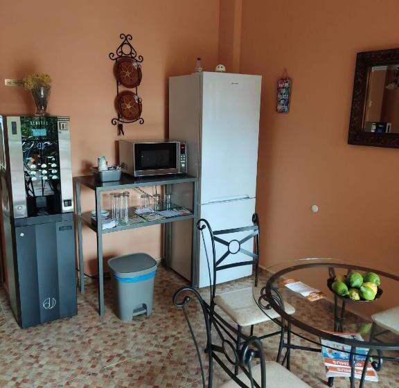 펜션 Hostal Monteolivos