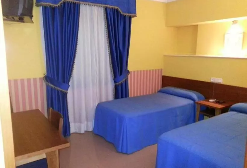 پانسیون Hostal Prickly