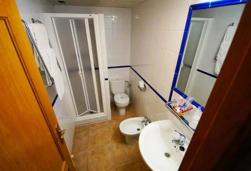 ペンション Hostal Restaurante El Surtidor