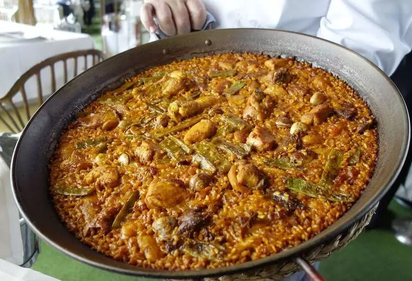 Majatalo Hostal Restaurante La Masía