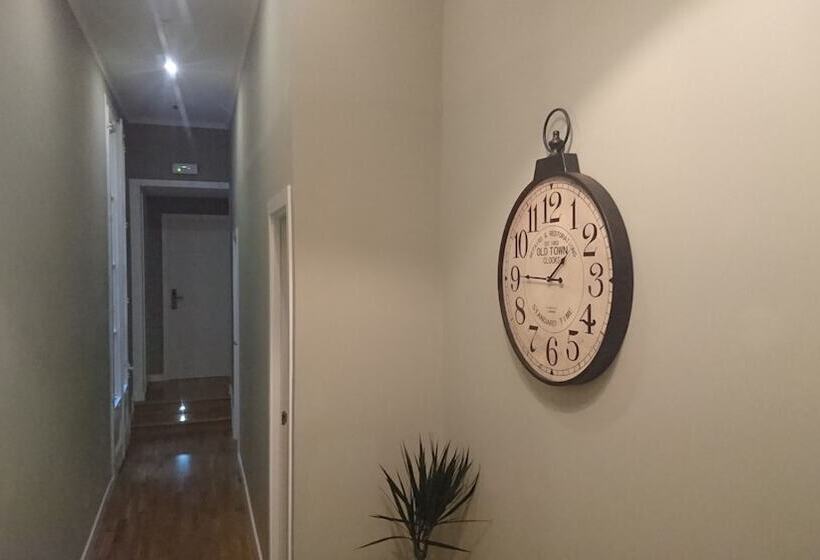 Пансион El Born Guest House By Casa Consell