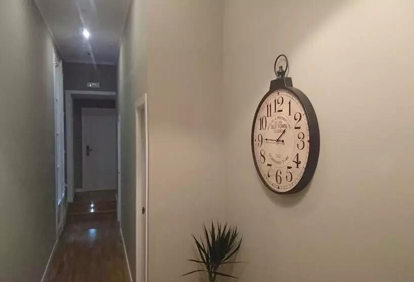 پانسیون El Born Guest House By Casa Consell