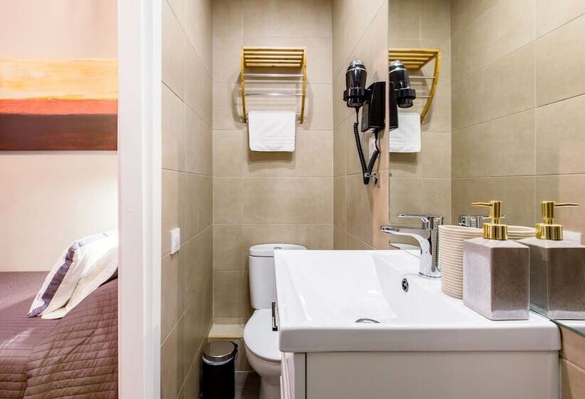 Пансион El Born Guest House By Casa Consell