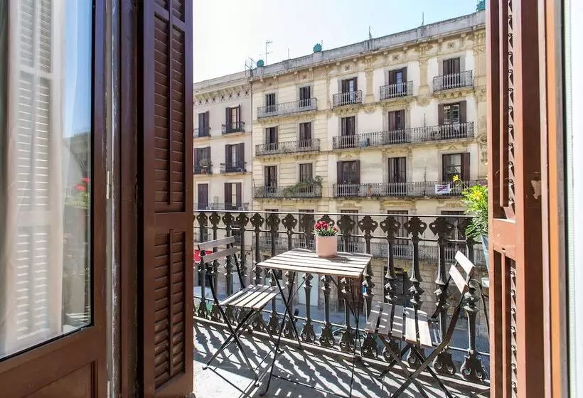 پانسیون El Born Guest House By Casa Consell