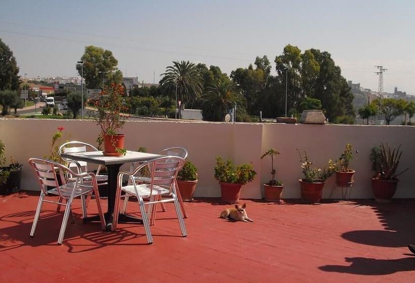 پانسیون Hostal Andalucia De Arcos